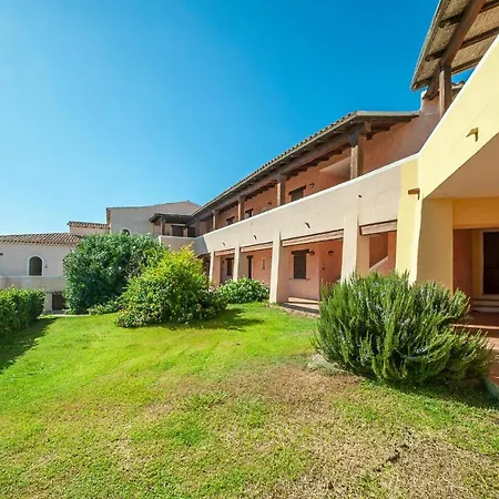 1 Bedroom Beautiful In Appartamento