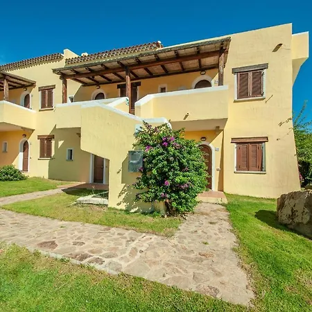 1 Bedroom Beautiful In Golfo Aranci